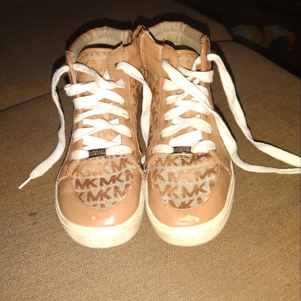 Size 3 kids Micheal Kors high top sneakers